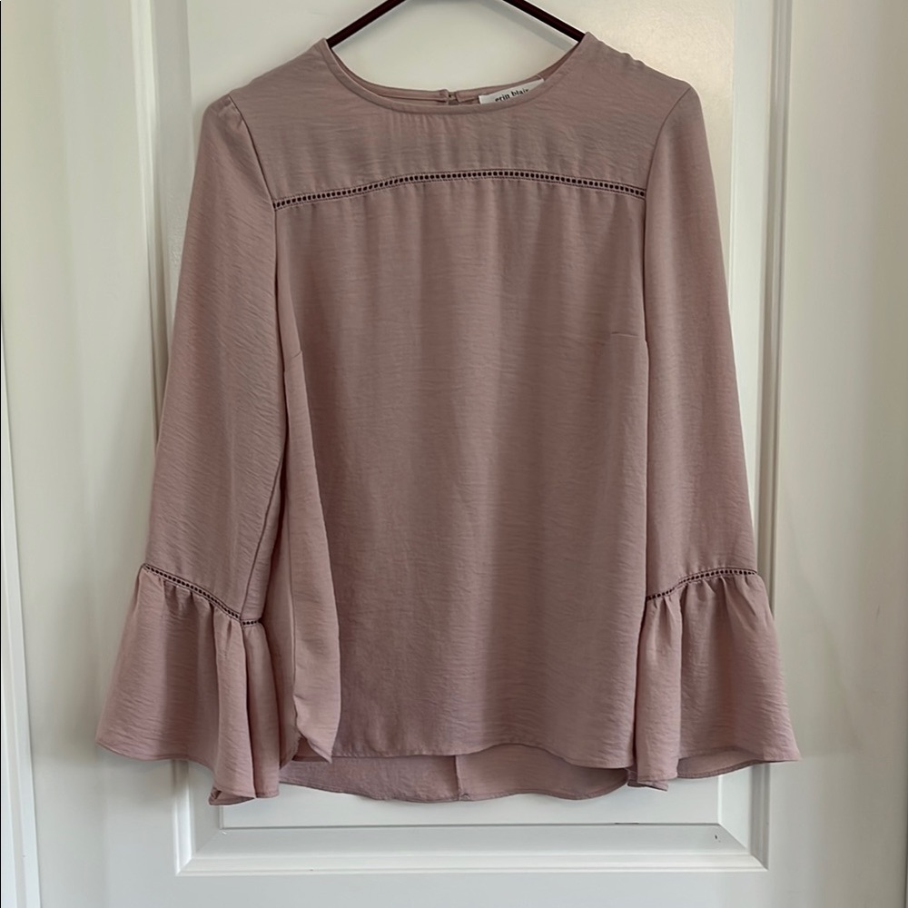 Erin Blair embroidered accent peplum sleeve blouse size small